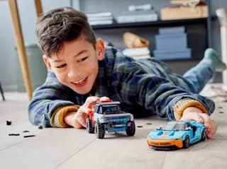 Ford GT Heritage Edition and Bronco R LEGO-set afbeelding 8