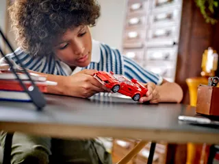 Ferrari F40 supercar LEGO-set afbeelding 7