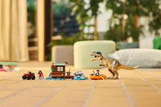 T. rex rivierontsnapping LEGO-set afbeelding 4