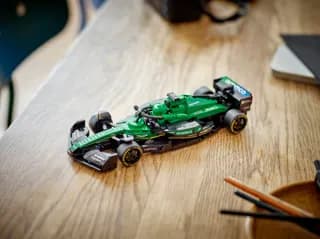 Aston Martin Aramco F1 AMR24 racewagen LEGO-set afbeelding 7