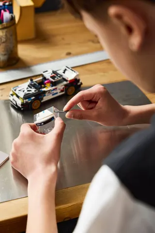 BMW M3 (E30) LEGO-set afbeelding 9