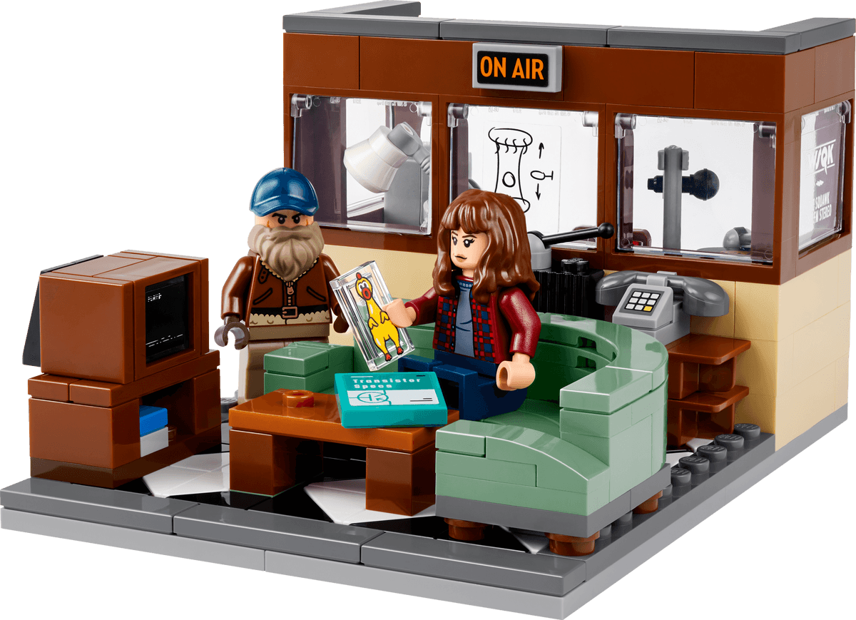Stranger Things: WSQK Radio Station LEGO-set