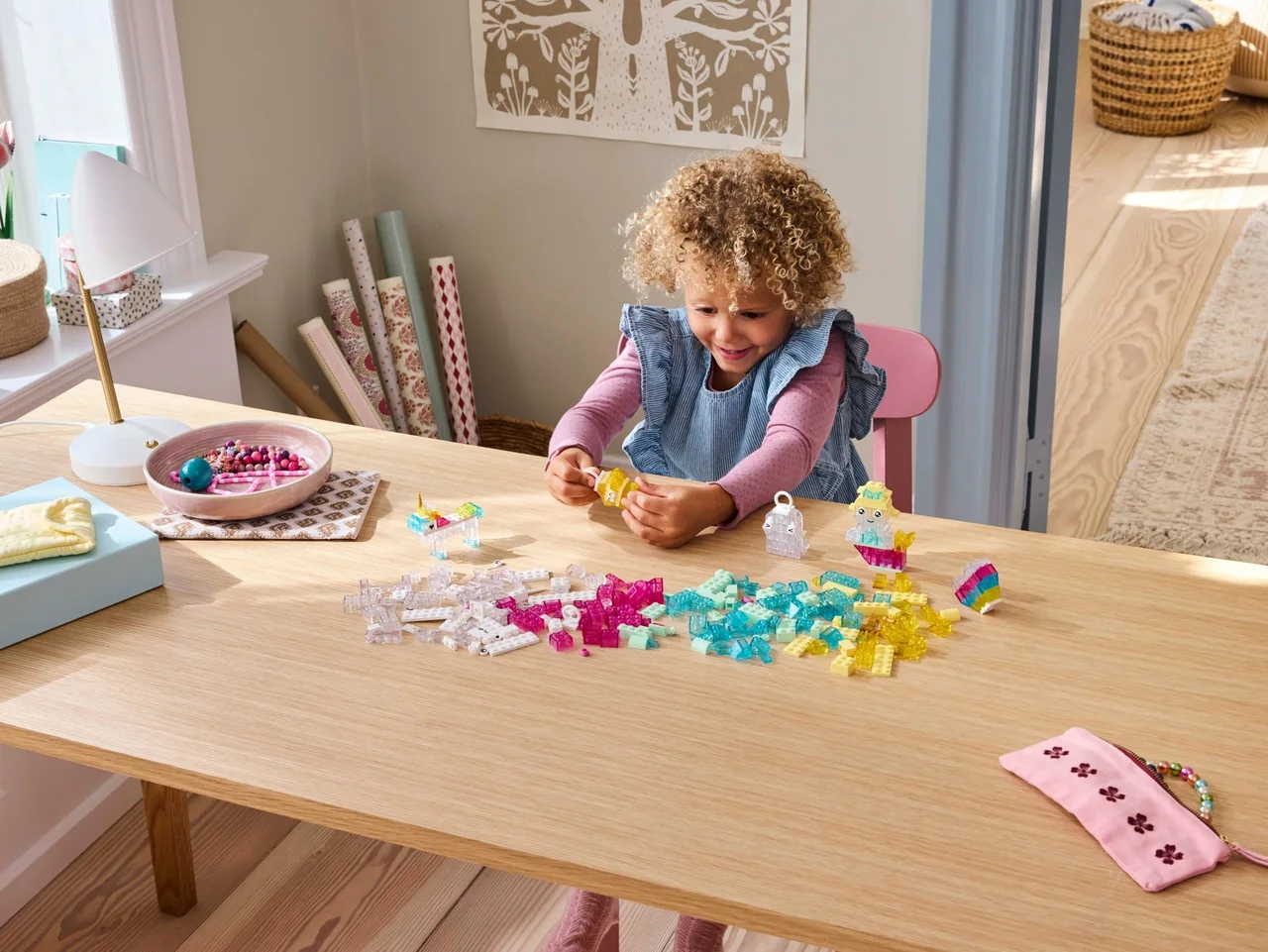 Magische transparante doos LEGO-set afbeelding 2