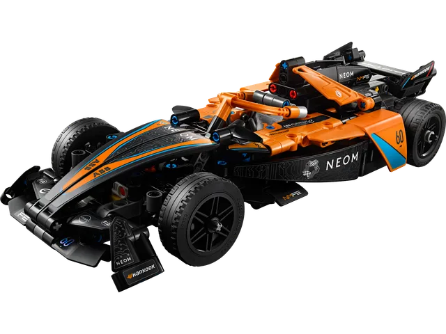 NEOM McLaren Formula E Race Car LEGO-set