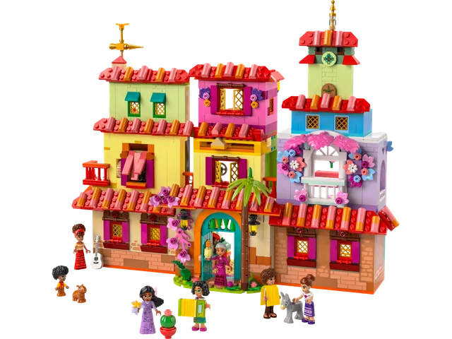 The Magical Madrigal House LEGO-set